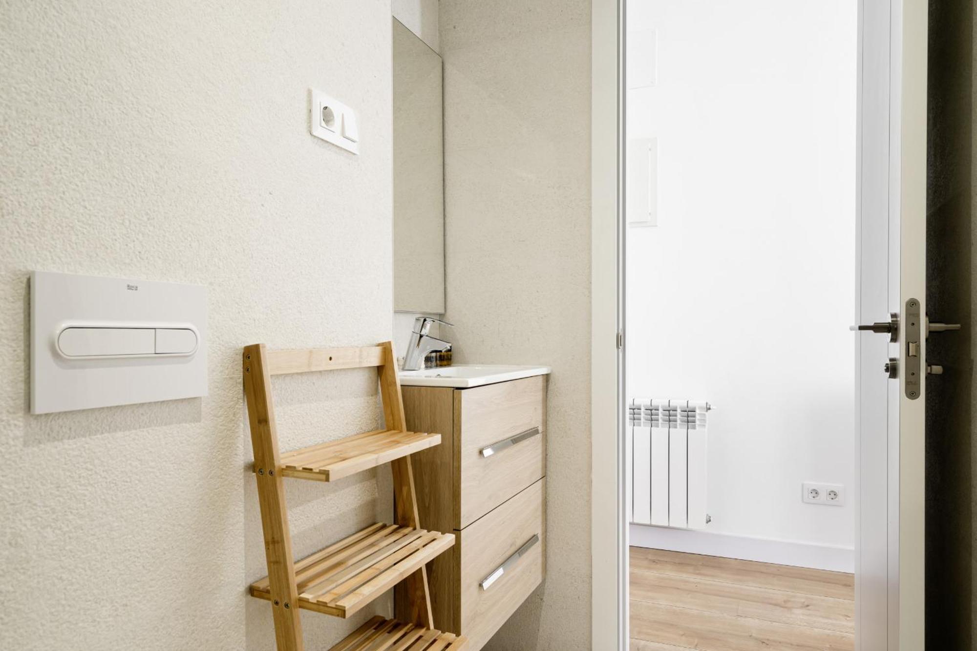 Apartamento Reformado En Metro Ibiza Alquiler Temporal Madrid Exteriér fotografie