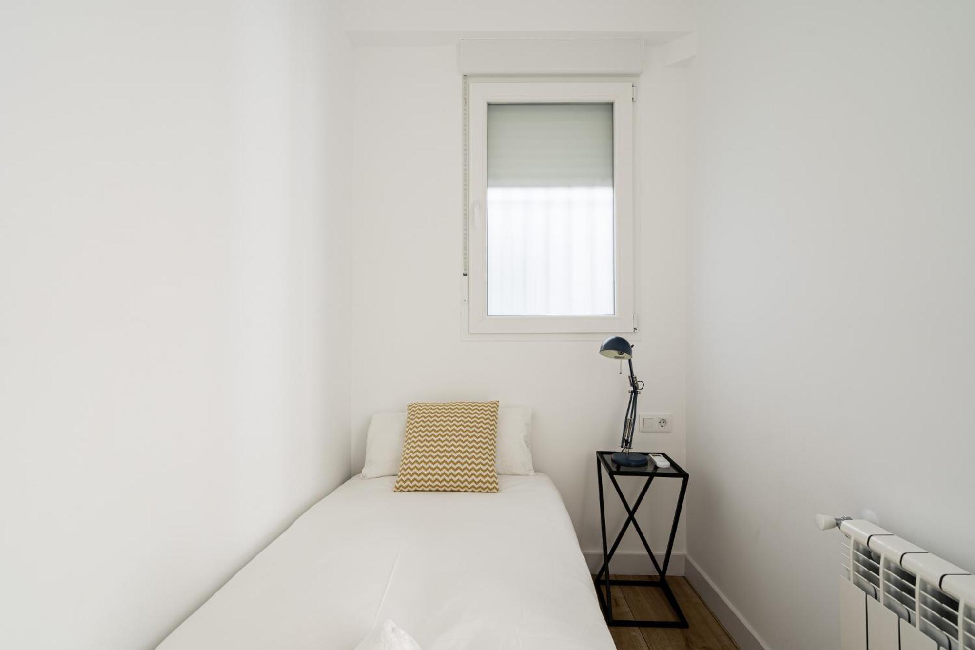 Apartamento Reformado En Metro Ibiza Alquiler Temporal Madrid Exteriér fotografie